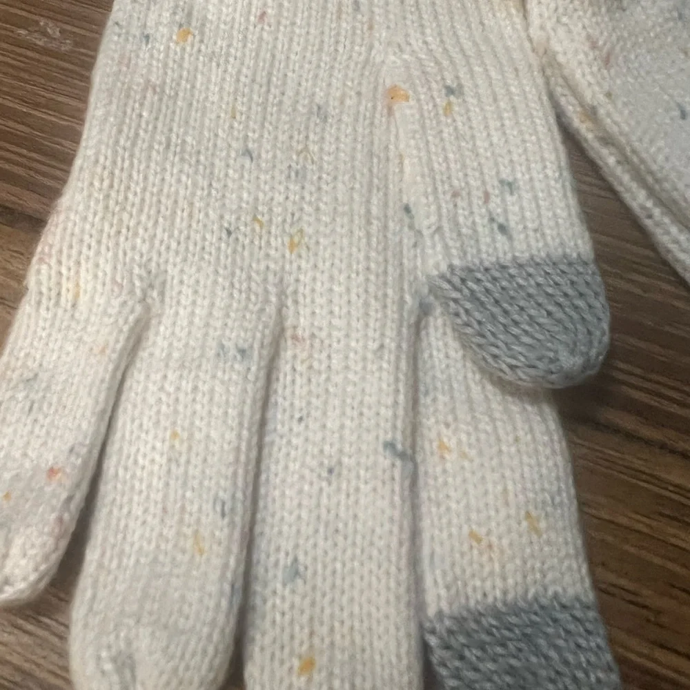 🆕Talbots Classic Cable Knit Techy Gloves Ivory Rainbow Sprinkles NWT::Holidays:
